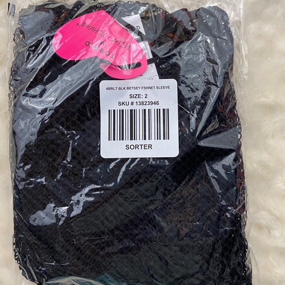LAST ONE Torrid 2 Betsey Johnson Fishnet Crop NWT - Picture 10 of 10